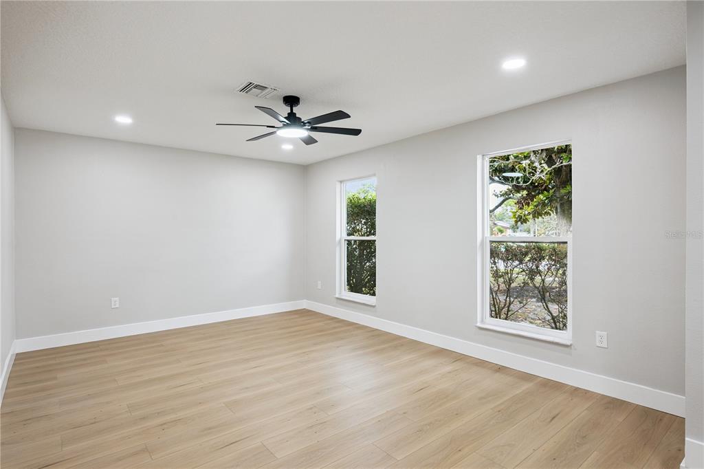 1438 TIERRA CIRCLE gallery image #6