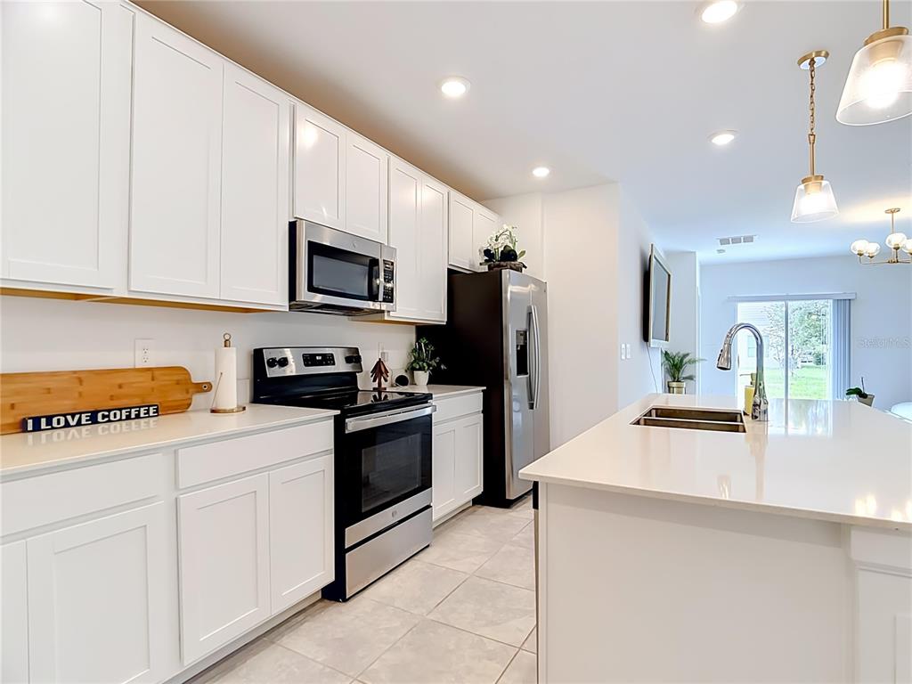 526 HATTERAS ROAD gallery image #9