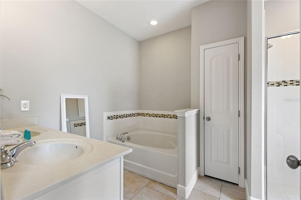 5368 OAKBOURNE AVENUE gallery image #19