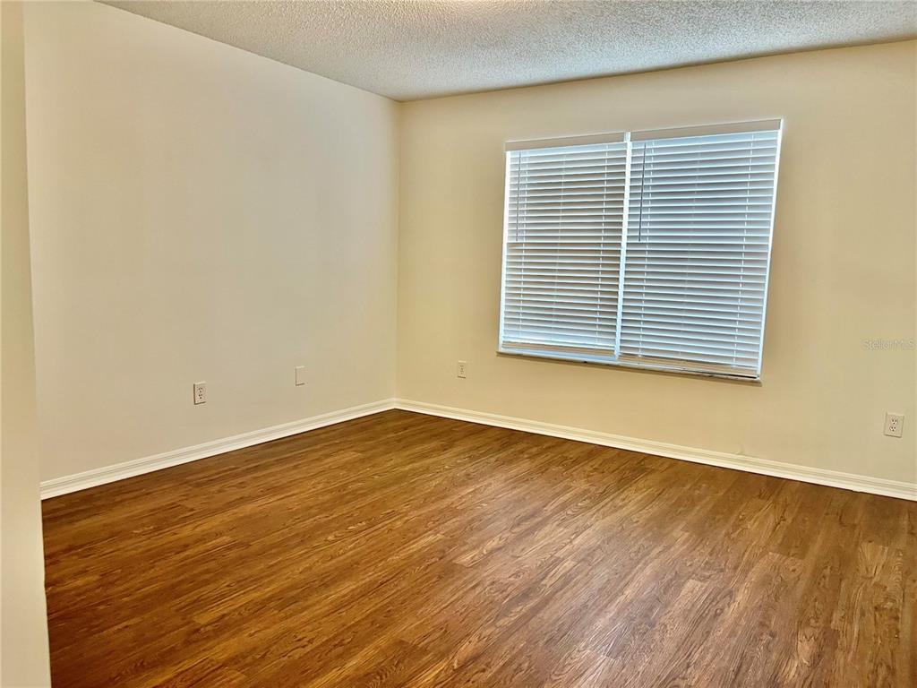 4219 OAKBERRY DRIVE gallery image #17