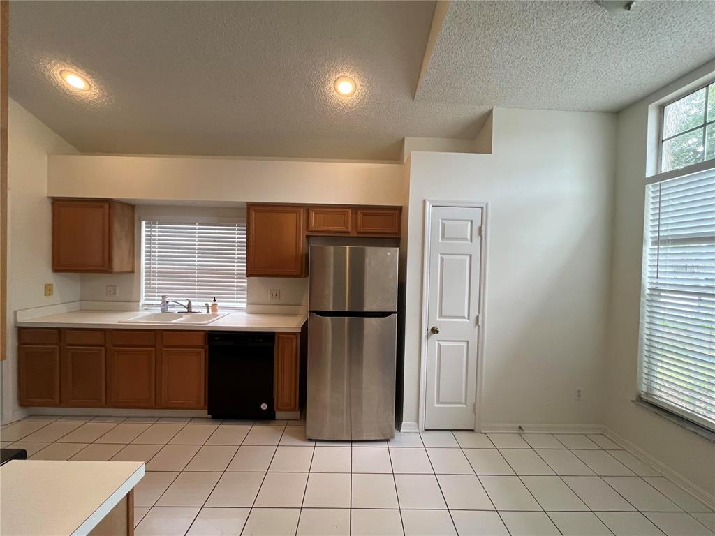 4219 OAKBERRY DRIVE gallery image #9