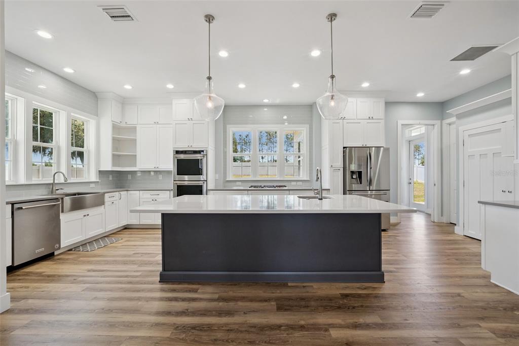 7956 LAKE NELLIE ROAD gallery image #21