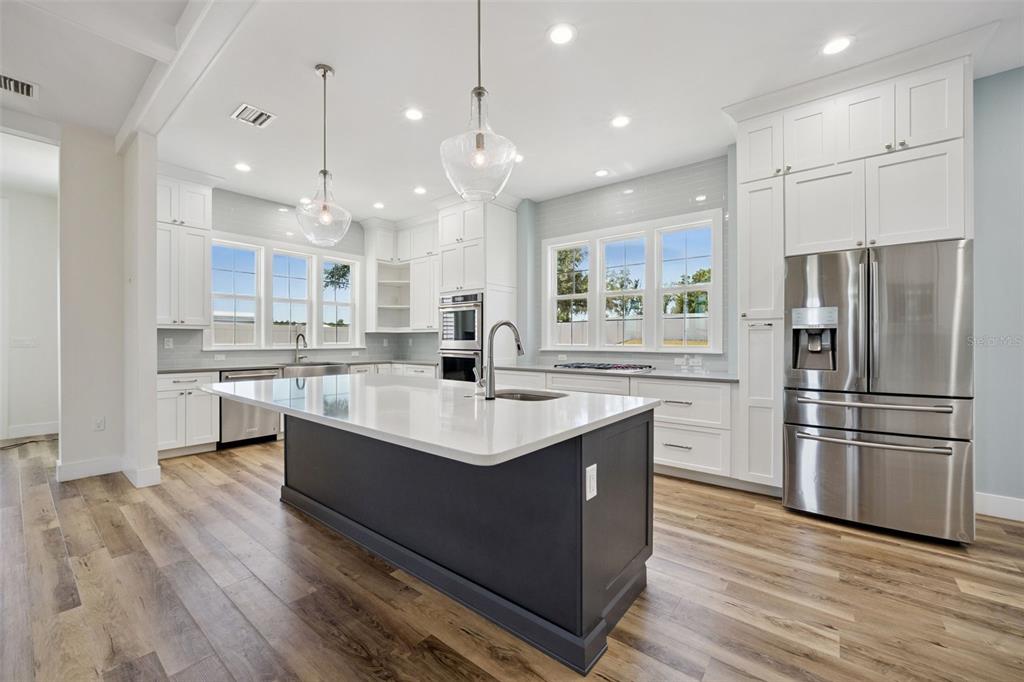 7956 LAKE NELLIE ROAD gallery image #22