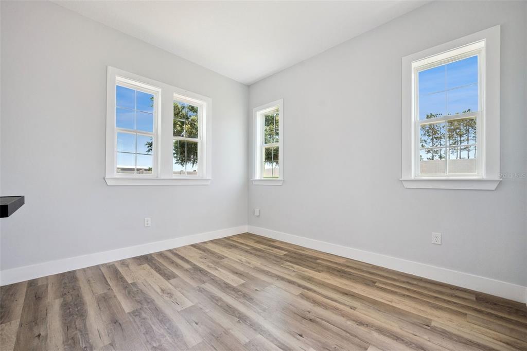 7956 LAKE NELLIE ROAD gallery image #26