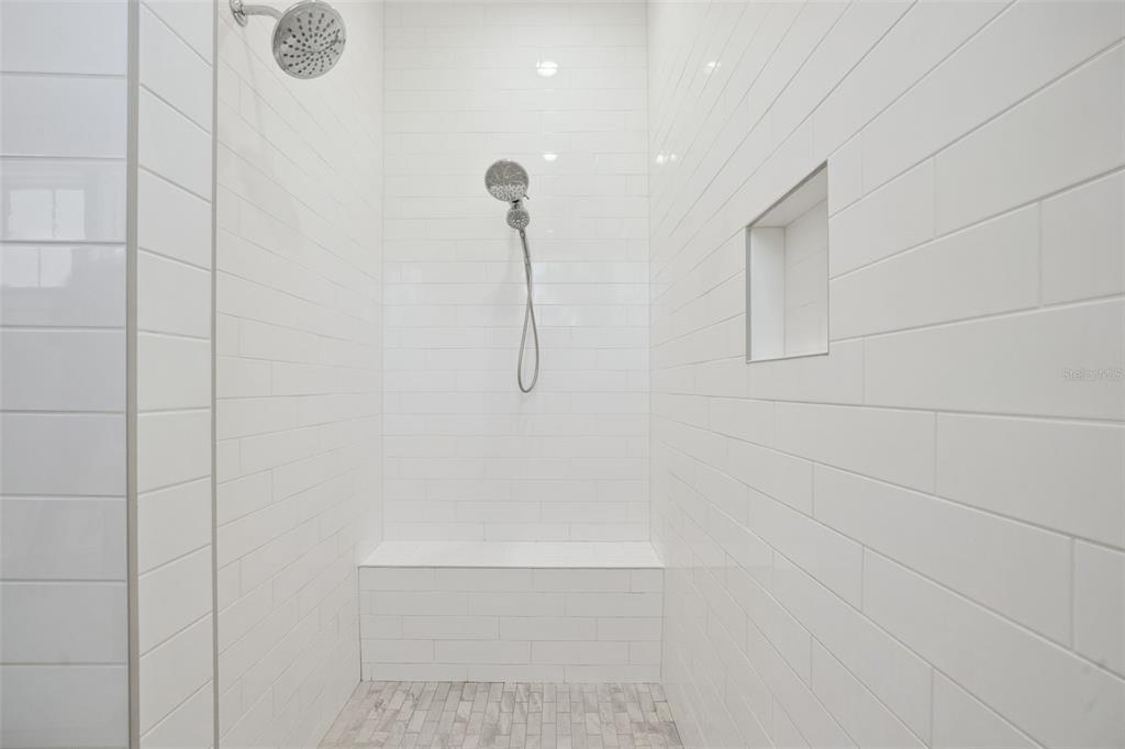 7956 LAKE NELLIE ROAD gallery image #37