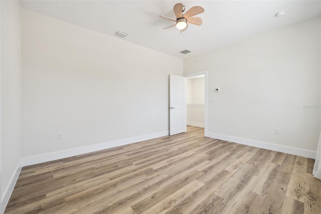 7956 LAKE NELLIE ROAD gallery image #39