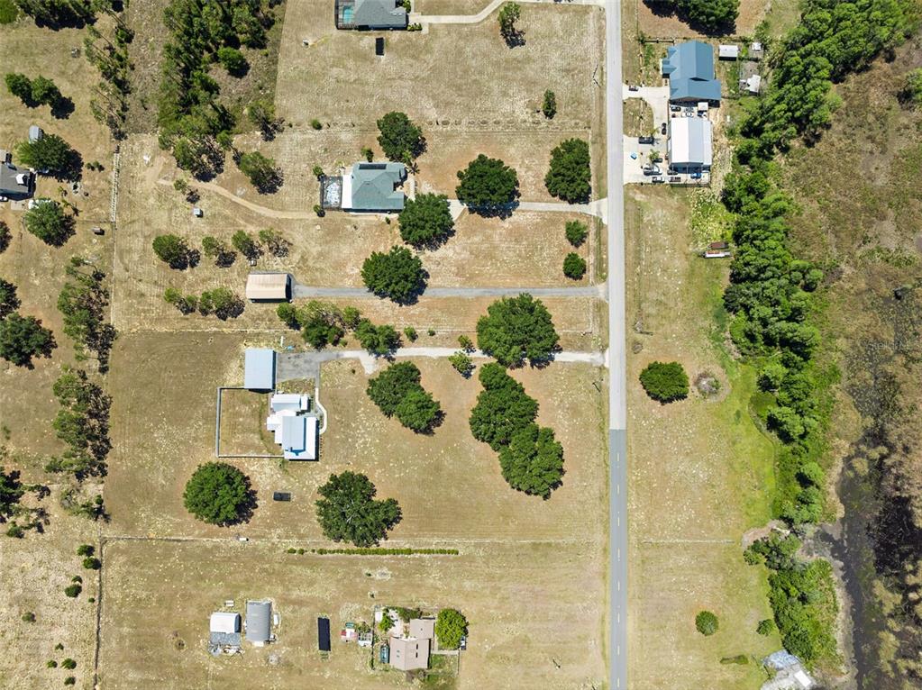 7956 LAKE NELLIE ROAD gallery image #58