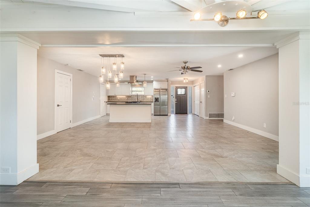 2746 HIBISCUS STREET