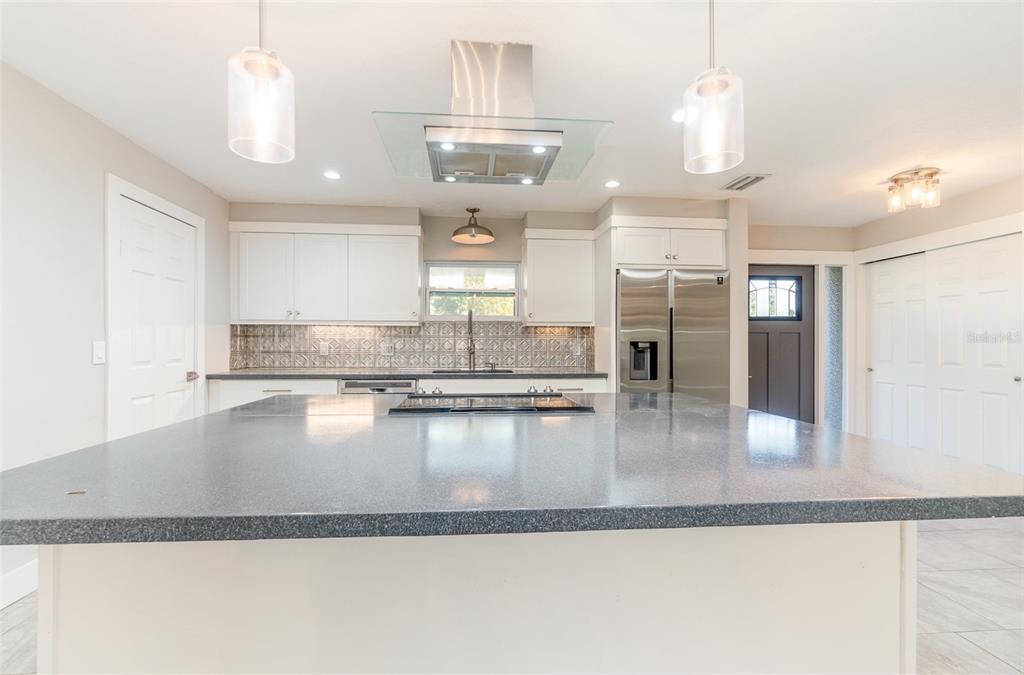 2746 HIBISCUS STREET