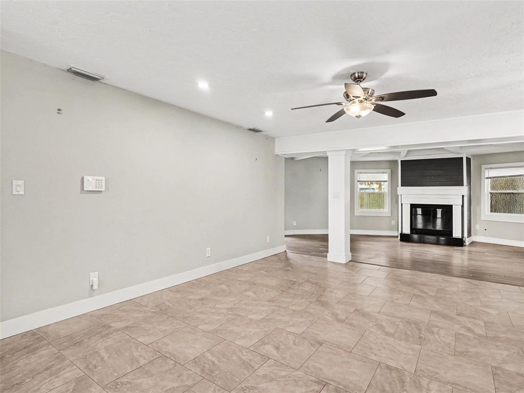 2746 HIBISCUS STREET