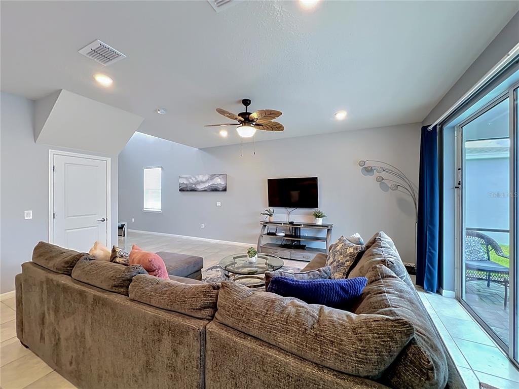1181 ALOHA BOULEVARD gallery image #7