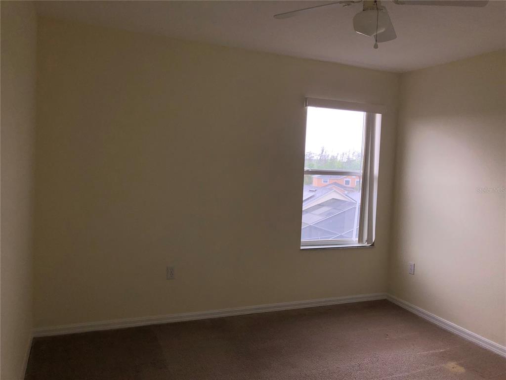 638 KENSINGTON DRIVE gallery image #32