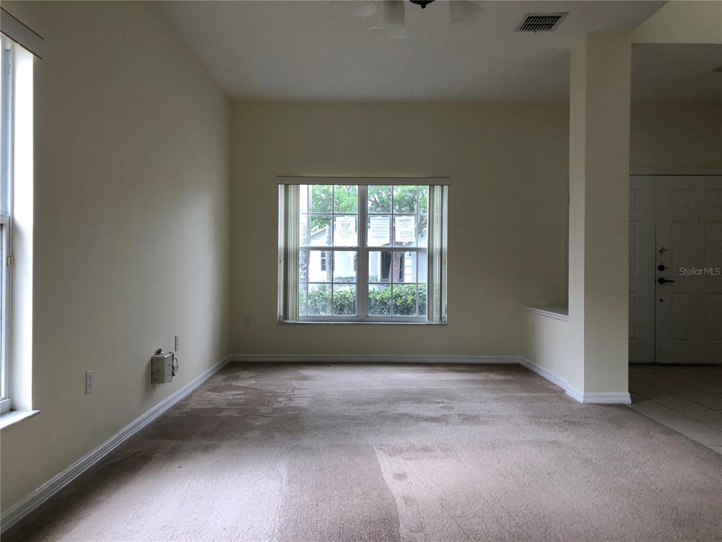 638 KENSINGTON DRIVE gallery image #38