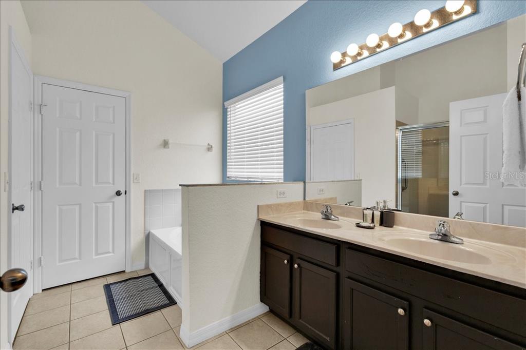 2590 SAND HILL POINT CIRCLE gallery image #53