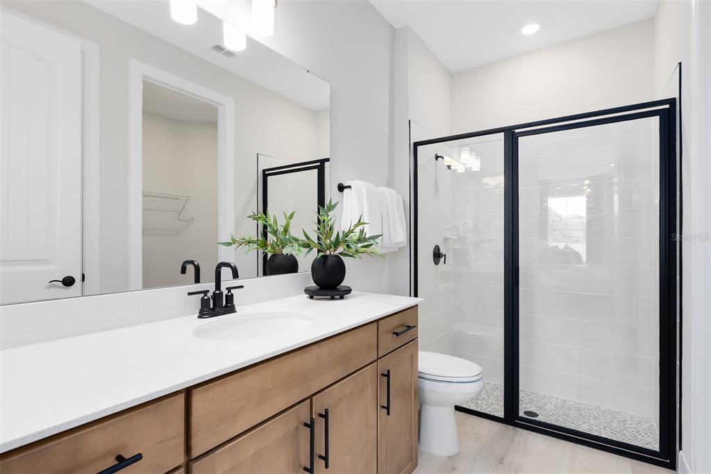 403 WINTER GROVE BOULEVARD gallery image #24