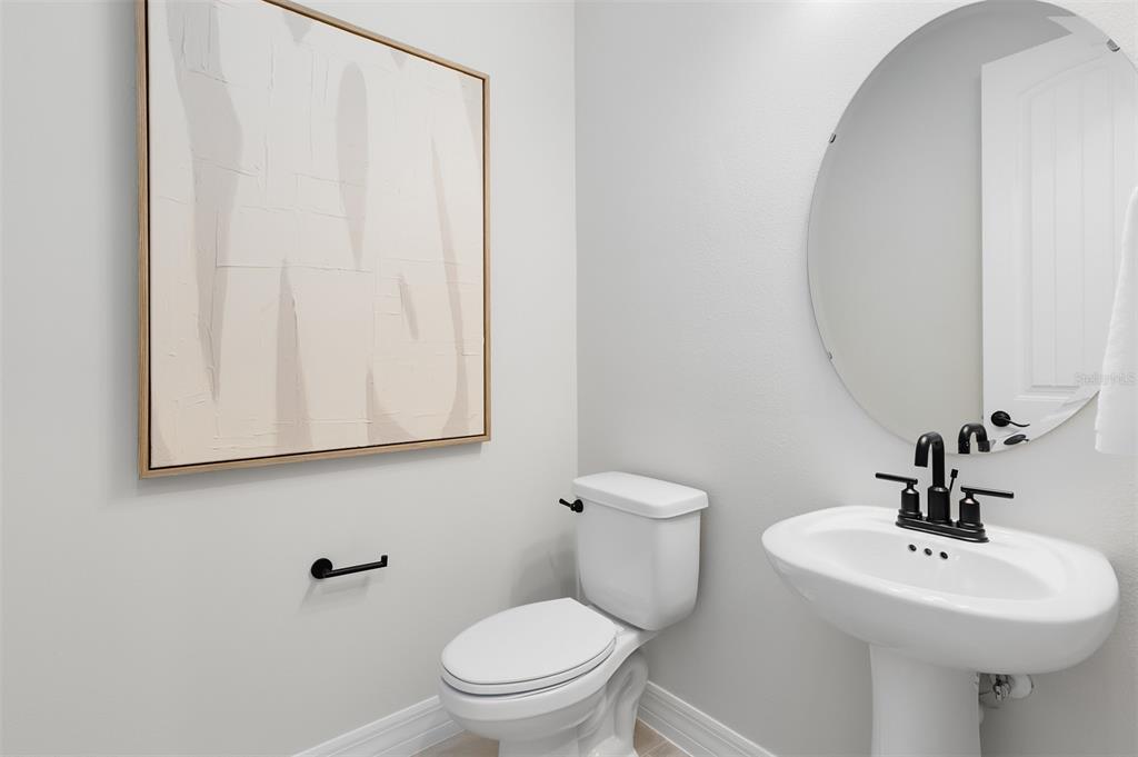 403 WINTER GROVE BOULEVARD gallery image #25