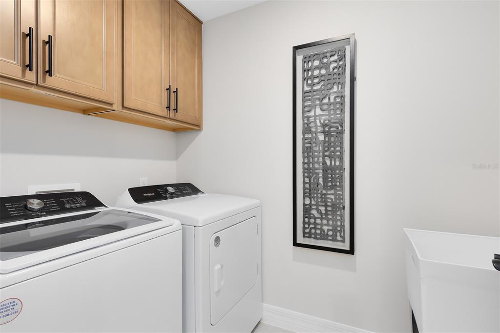 403 WINTER GROVE BOULEVARD gallery image #39