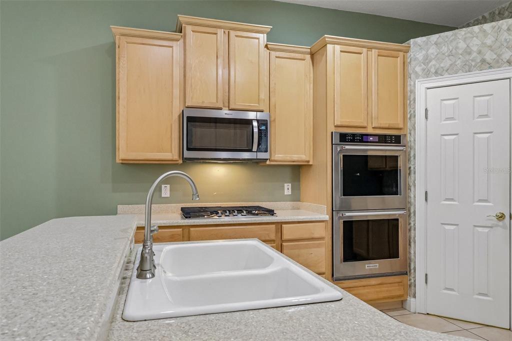 8525 BOWDEN WAY gallery image #19
