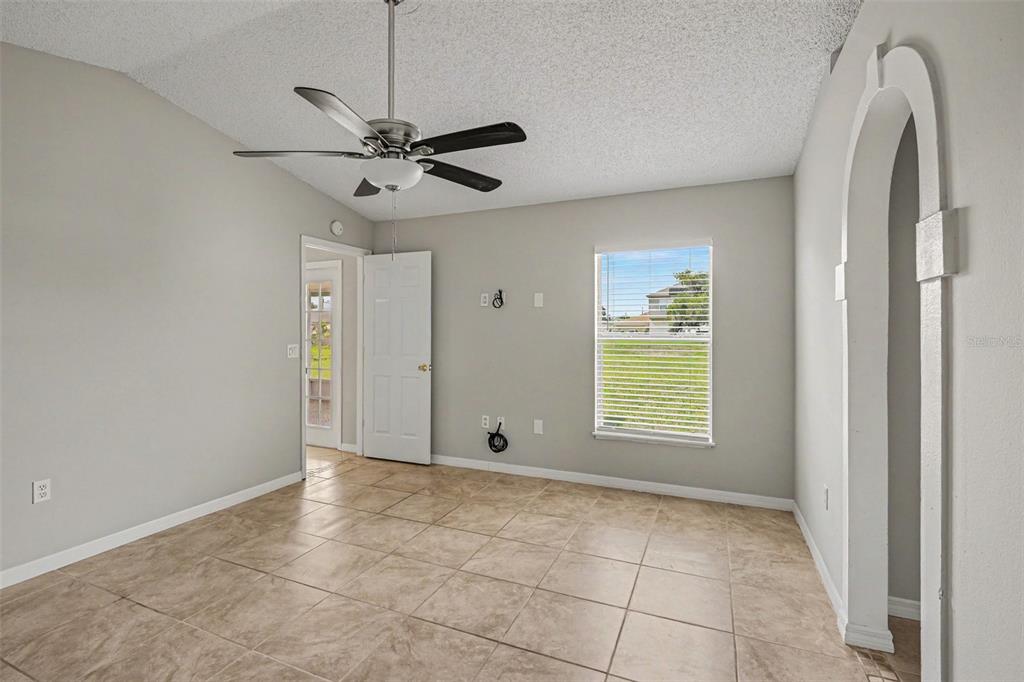 821 JARNAC DRIVE gallery image #12