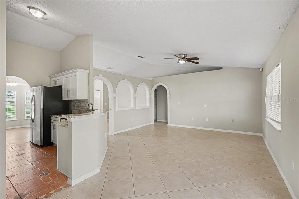 821 JARNAC DRIVE gallery image #8