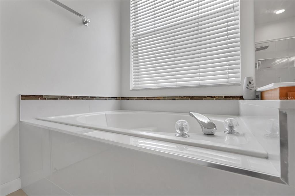 3278 HAWKS NEST DRIVE gallery image #16