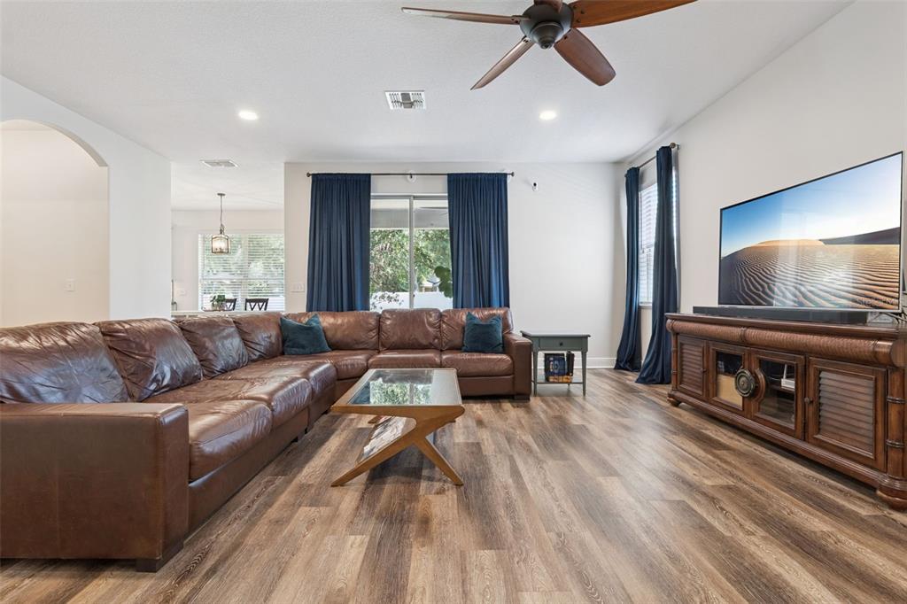 509 SPRING RIVER DRIVE gallery image #14