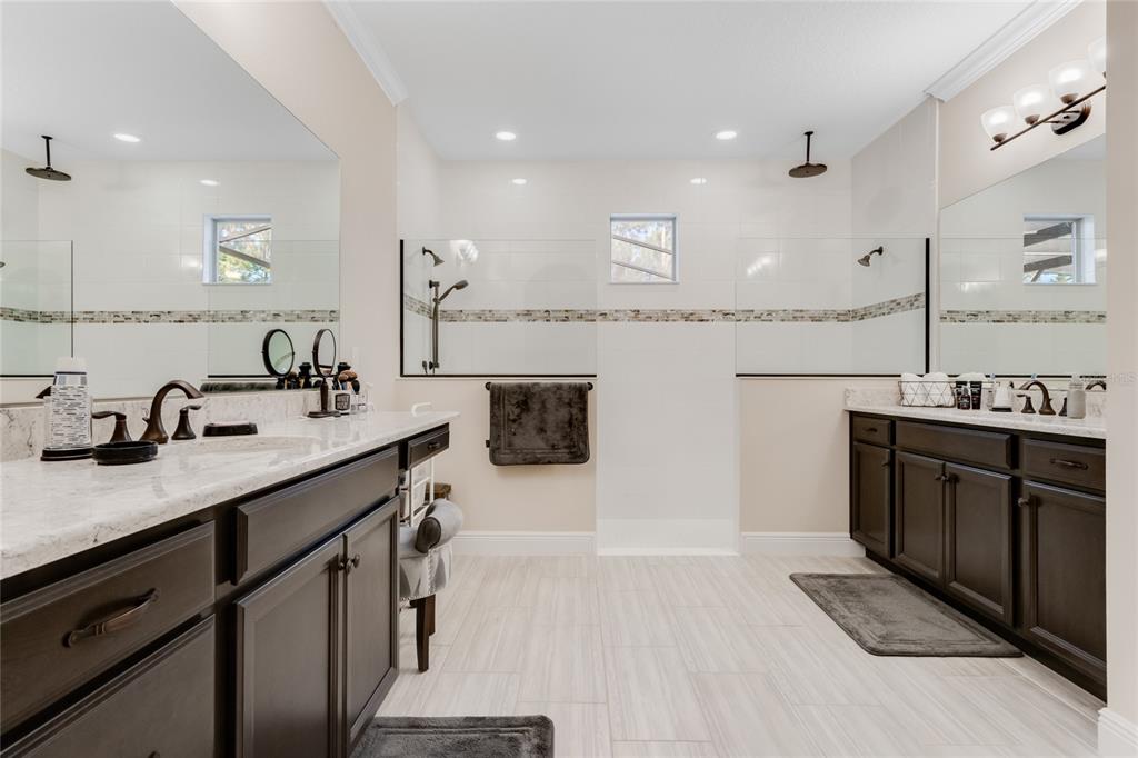 9827 BEACH PORT DRIVE gallery image #20