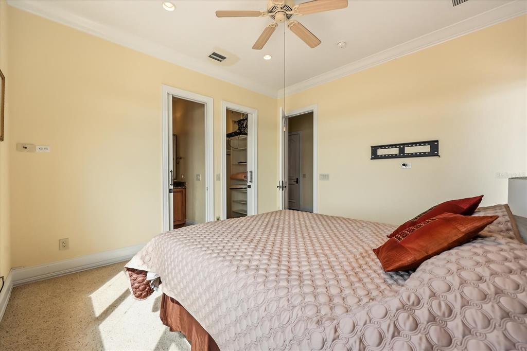 1136 LAKE WHITNEY DRIVE gallery image #48