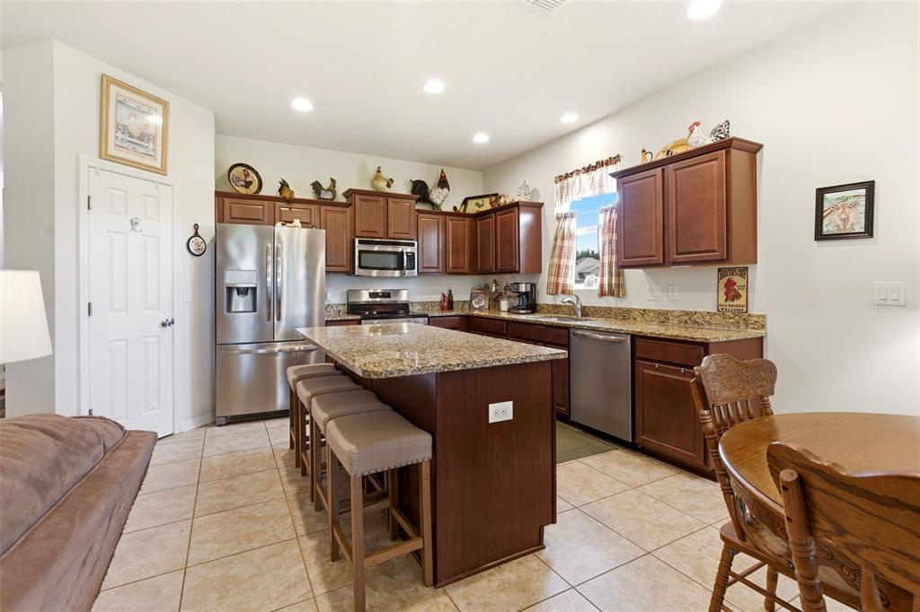 133 LAKESHORE DRIVE gallery image #11