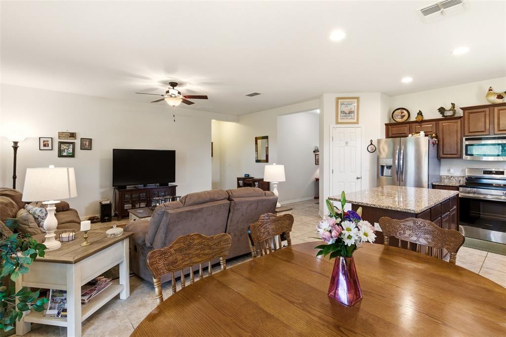 133 LAKESHORE DRIVE gallery image #14
