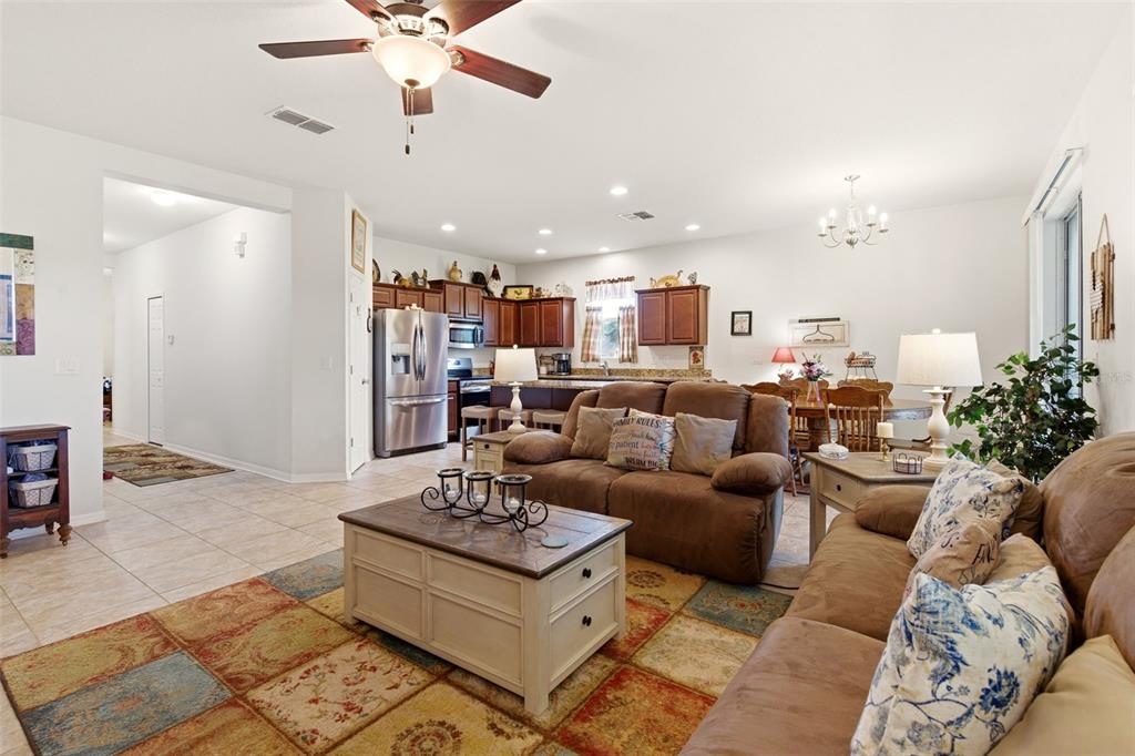133 LAKESHORE DRIVE gallery image #7