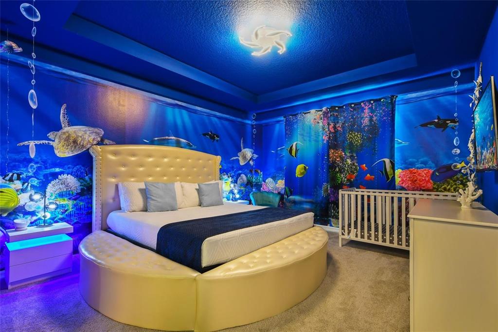 8905 COCONUT BREEZE DRIVE gallery image #15