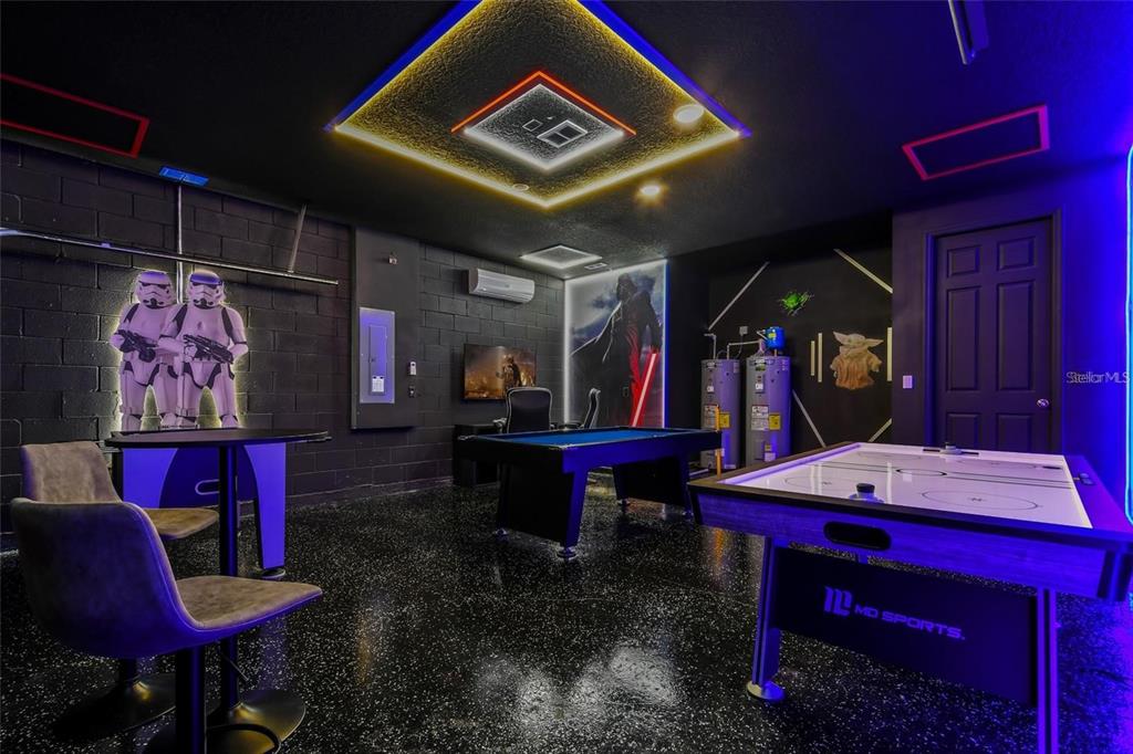 8905 COCONUT BREEZE DRIVE gallery image #20