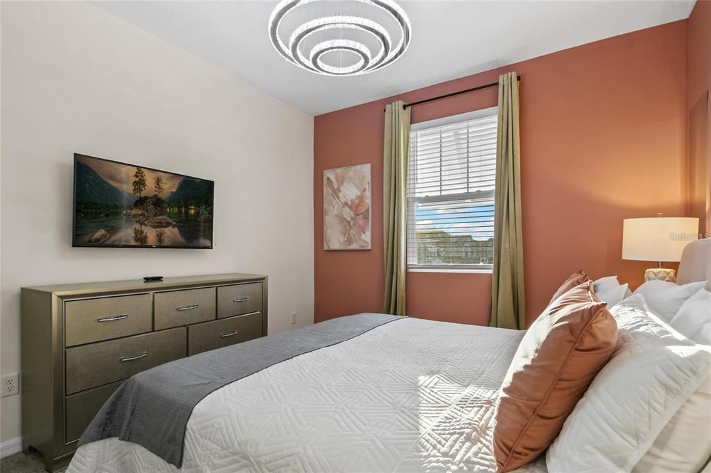 8905 COCONUT BREEZE DRIVE gallery image #25