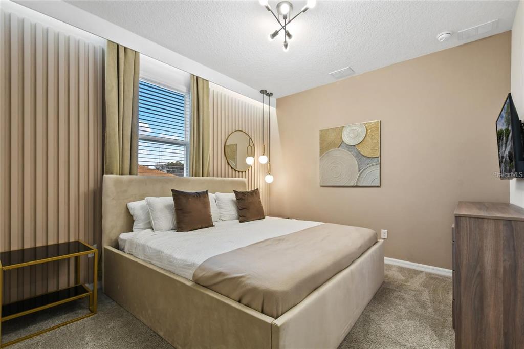 8905 COCONUT BREEZE DRIVE gallery image #43