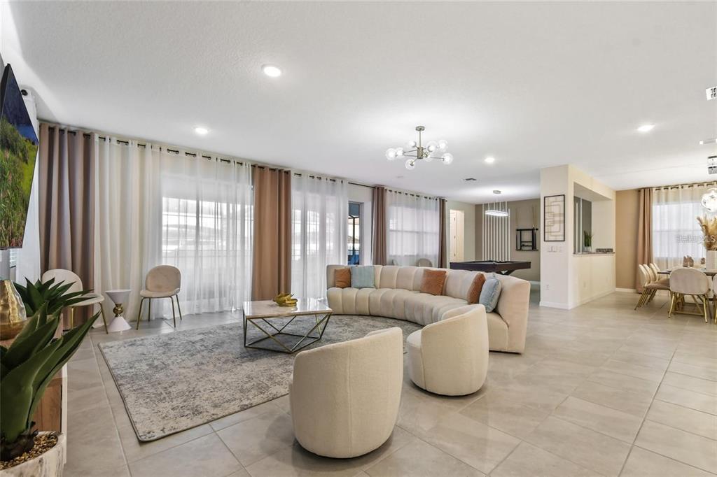 8905 COCONUT BREEZE DRIVE gallery image #8