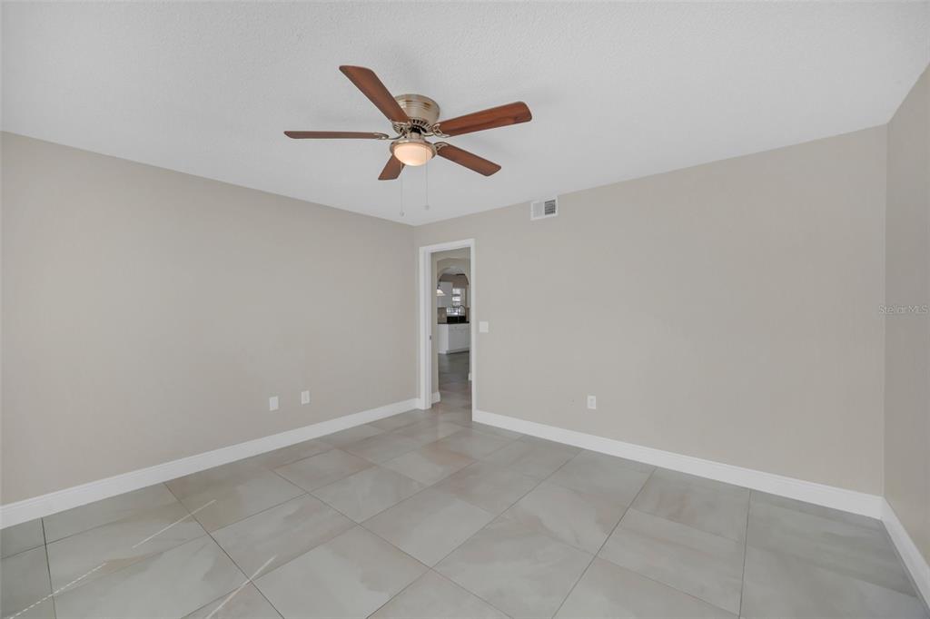 2120 MARISOL LOOP gallery image #25