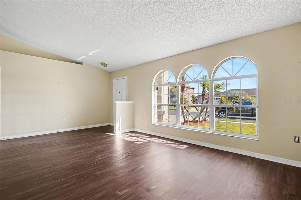 2537 JASMINE TRACE DRIVE gallery image #3