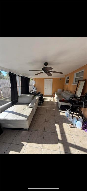 2121 33RD STREET