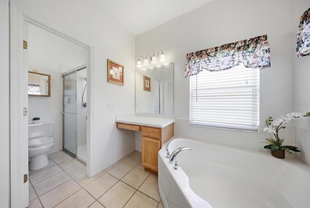 532 GENOA DRIVE gallery image #16