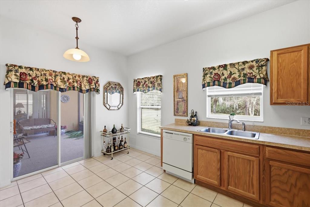 532 GENOA DRIVE gallery image #5