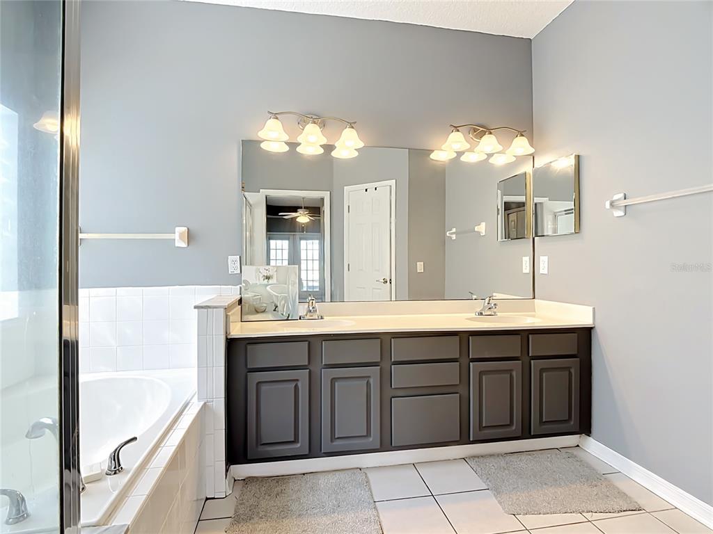 131 WESTMORELAND CIRCLE gallery image #29