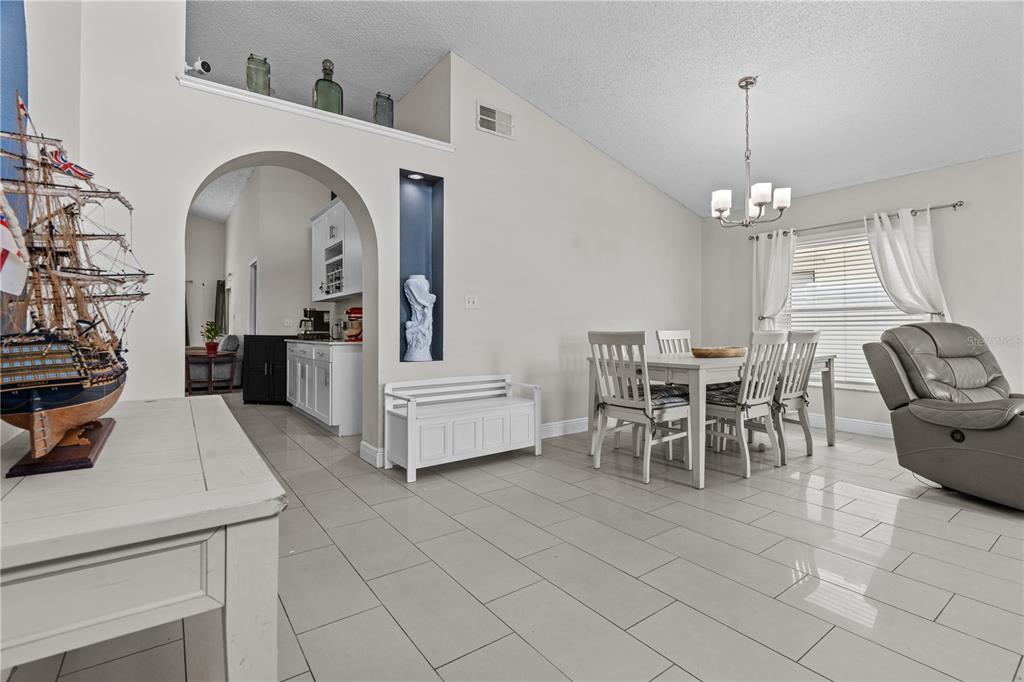2490 SHELBY CIRCLE gallery image #10