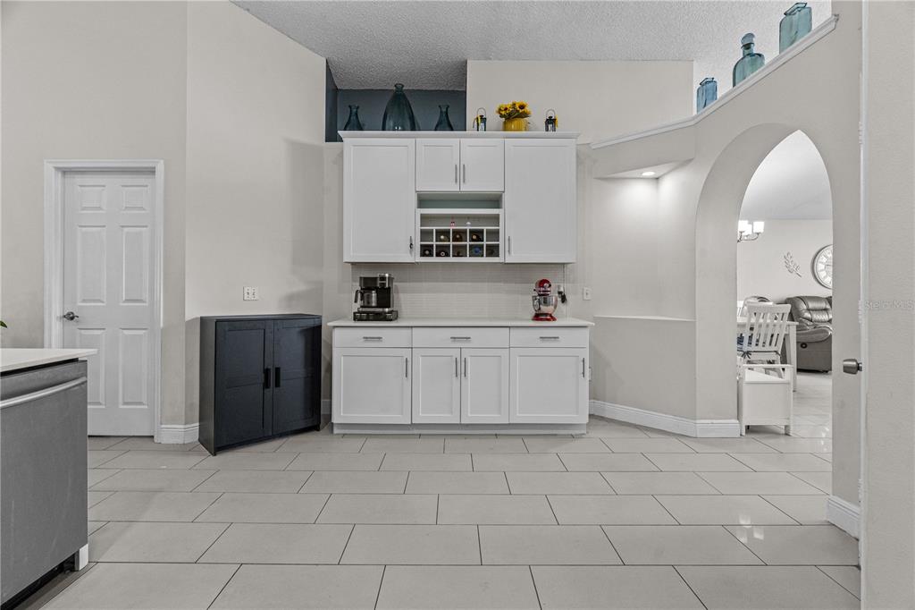 2490 SHELBY CIRCLE gallery image #13