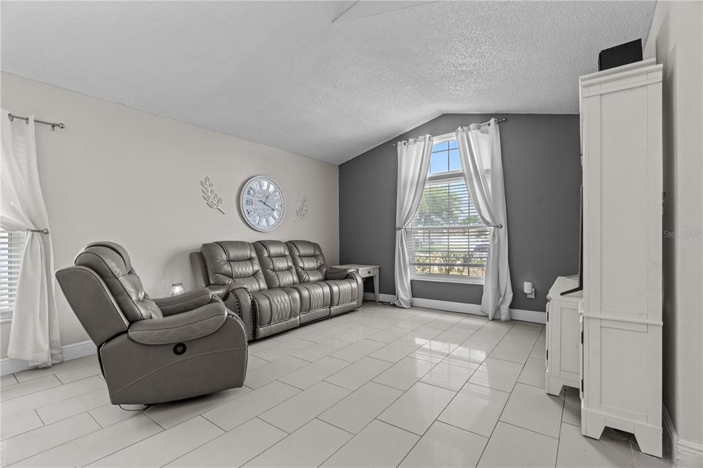 2490 SHELBY CIRCLE gallery image #7