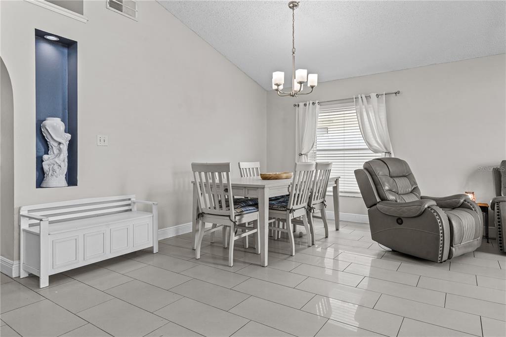 2490 SHELBY CIRCLE gallery image #9