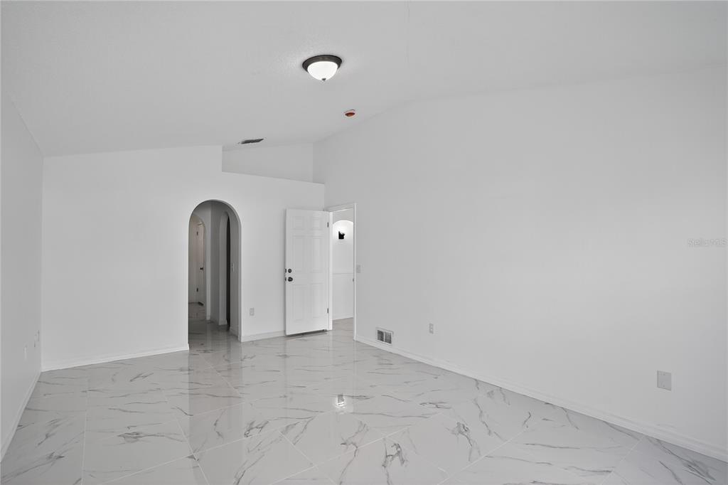 1118 PERPIGNAN COURT gallery image #7