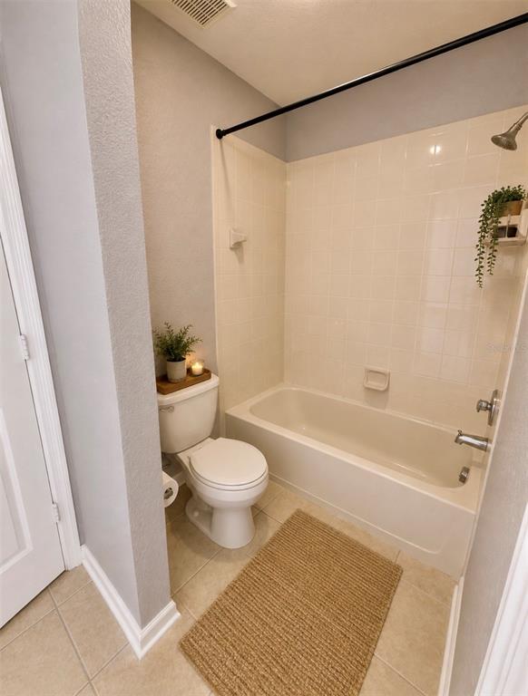 8632 ABBOTSBURY DRIVE gallery image #24