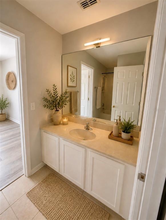 8632 ABBOTSBURY DRIVE gallery image #25