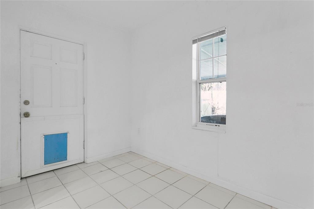 2482 ROXBURY ROAD gallery image #10